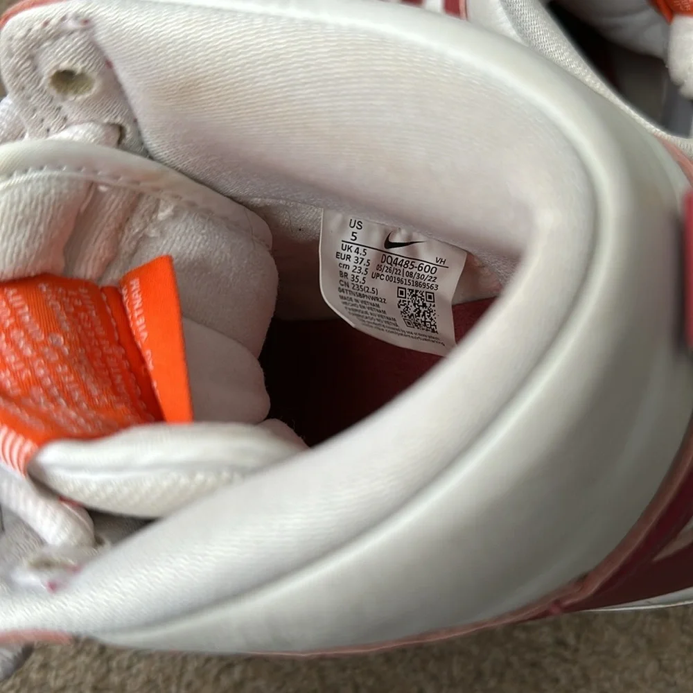 Nike Dunk’s women size 5 - Picture 6 of 6